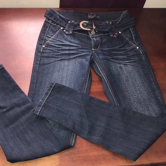 white bell bottom pants